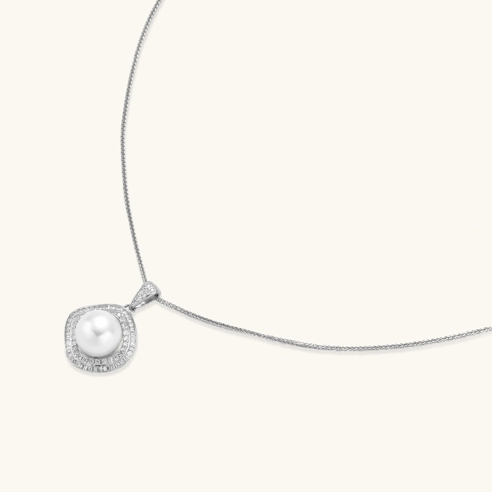 Statement-Halskette mit Halo-Perle